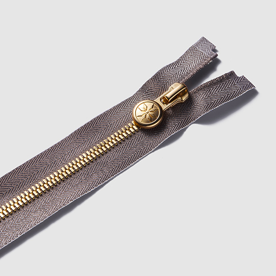 Metal Zipper with Silver Yarn Patterned Tape
